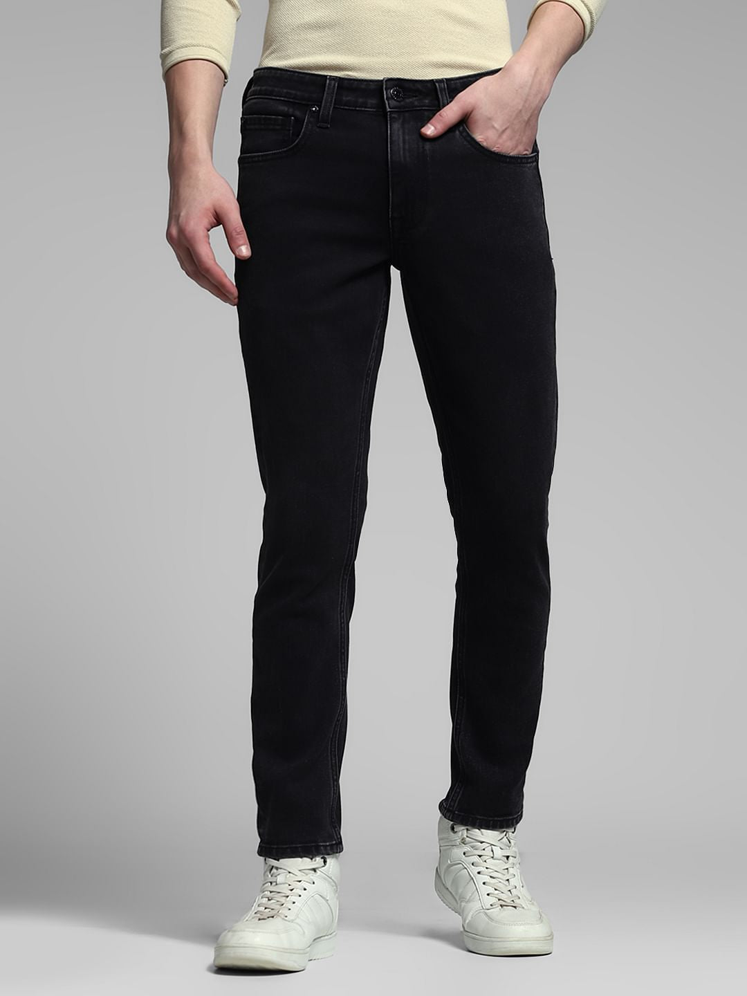 BASIC BLACK  FIT JEAN